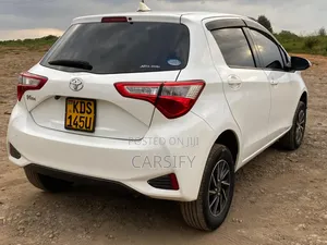 Toyota Vitz 2018 White