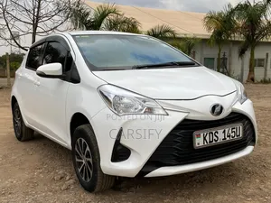 Toyota Vitz 2018 White