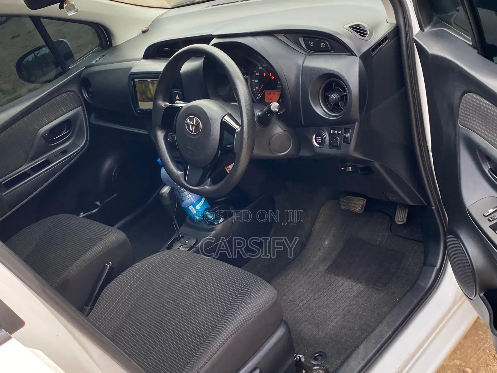 Toyota Vitz 2018 White