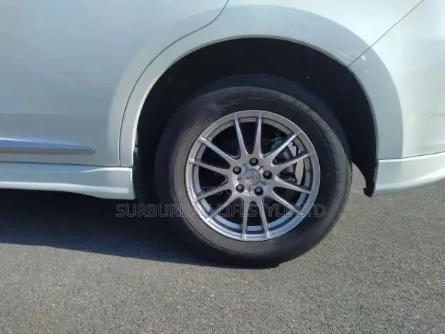 Toyota Harrier 2.0 2019 White
