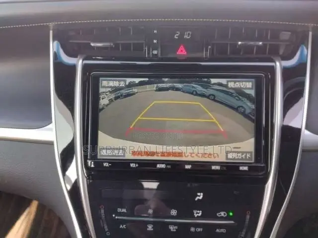 Toyota Harrier 2.0 2019 White