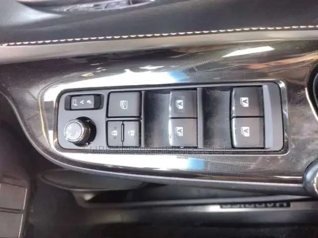 Toyota Harrier 2.0 2019 White