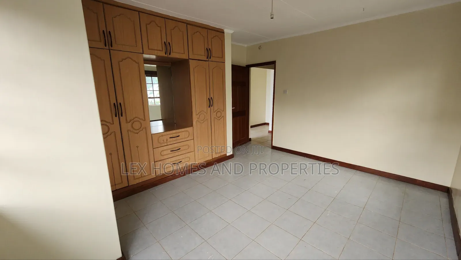 5bdrm Maisonette in Nkoroi for rent