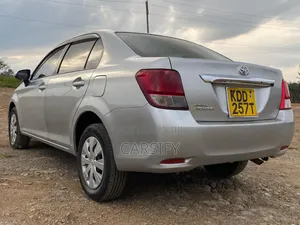 Toyota Axio 2014 Silver