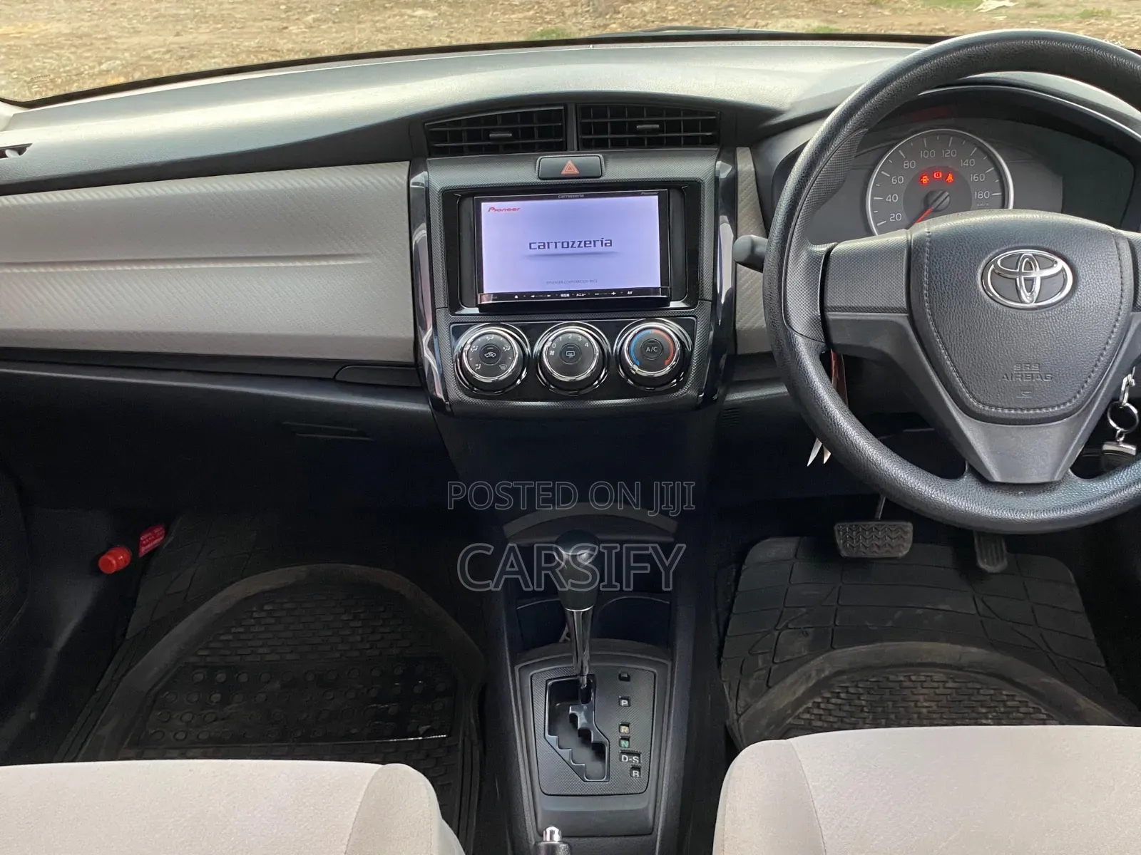 Toyota Axio 2014 Silver