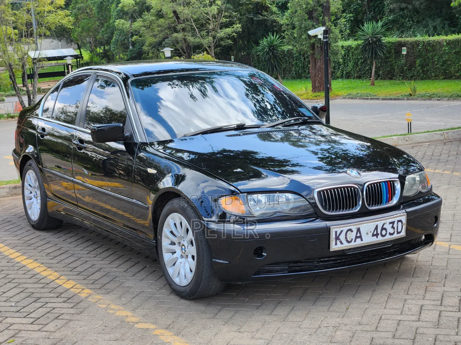 BMW 320i 2003 Black