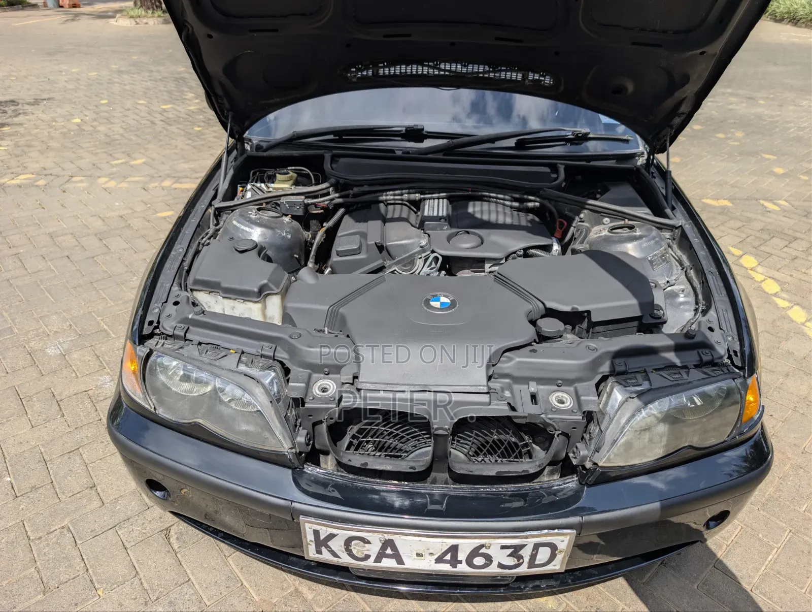 BMW 320i 2003 Black