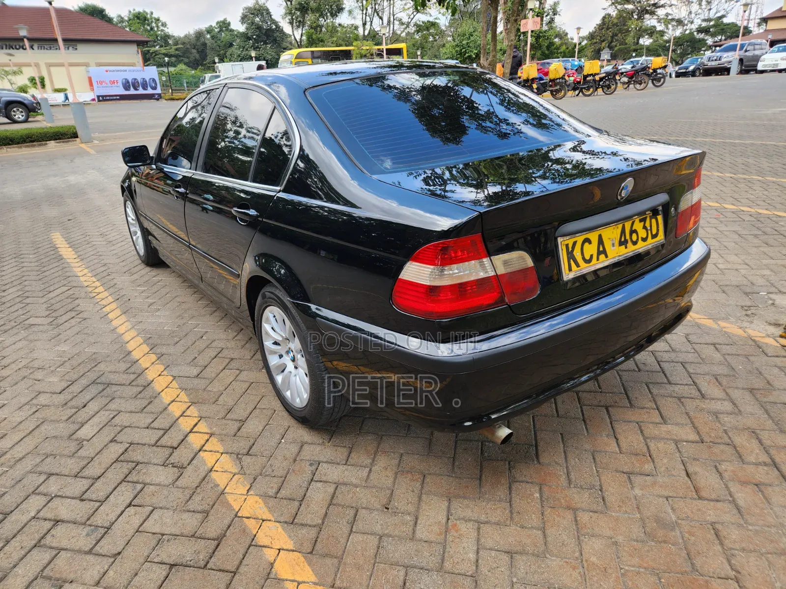 BMW 320i 2003 Black