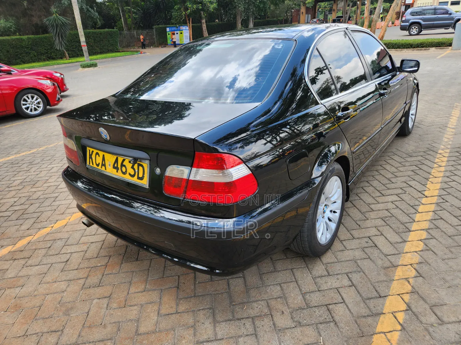 BMW 320i 2003 Black