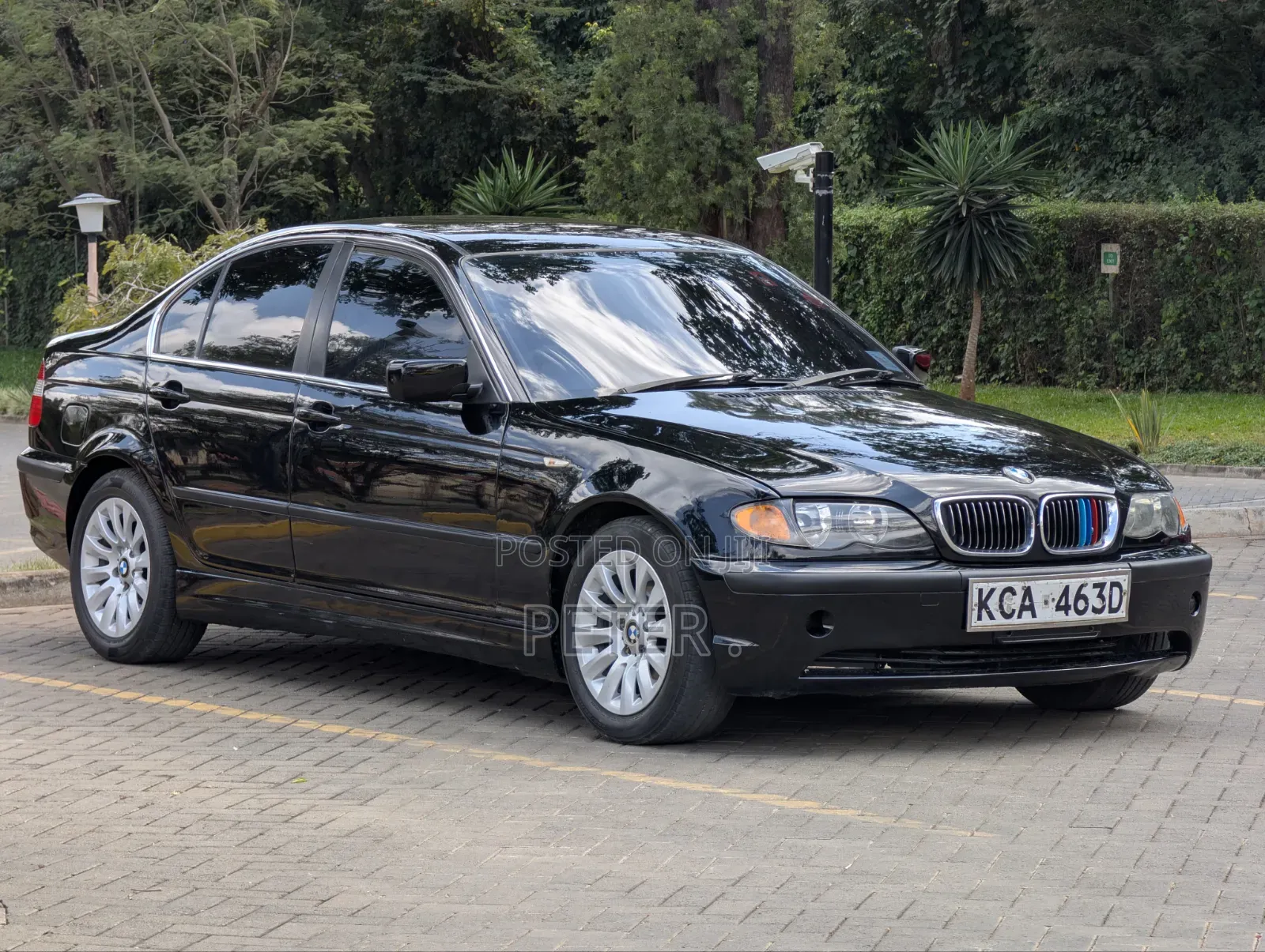 BMW 320i 2003 Black