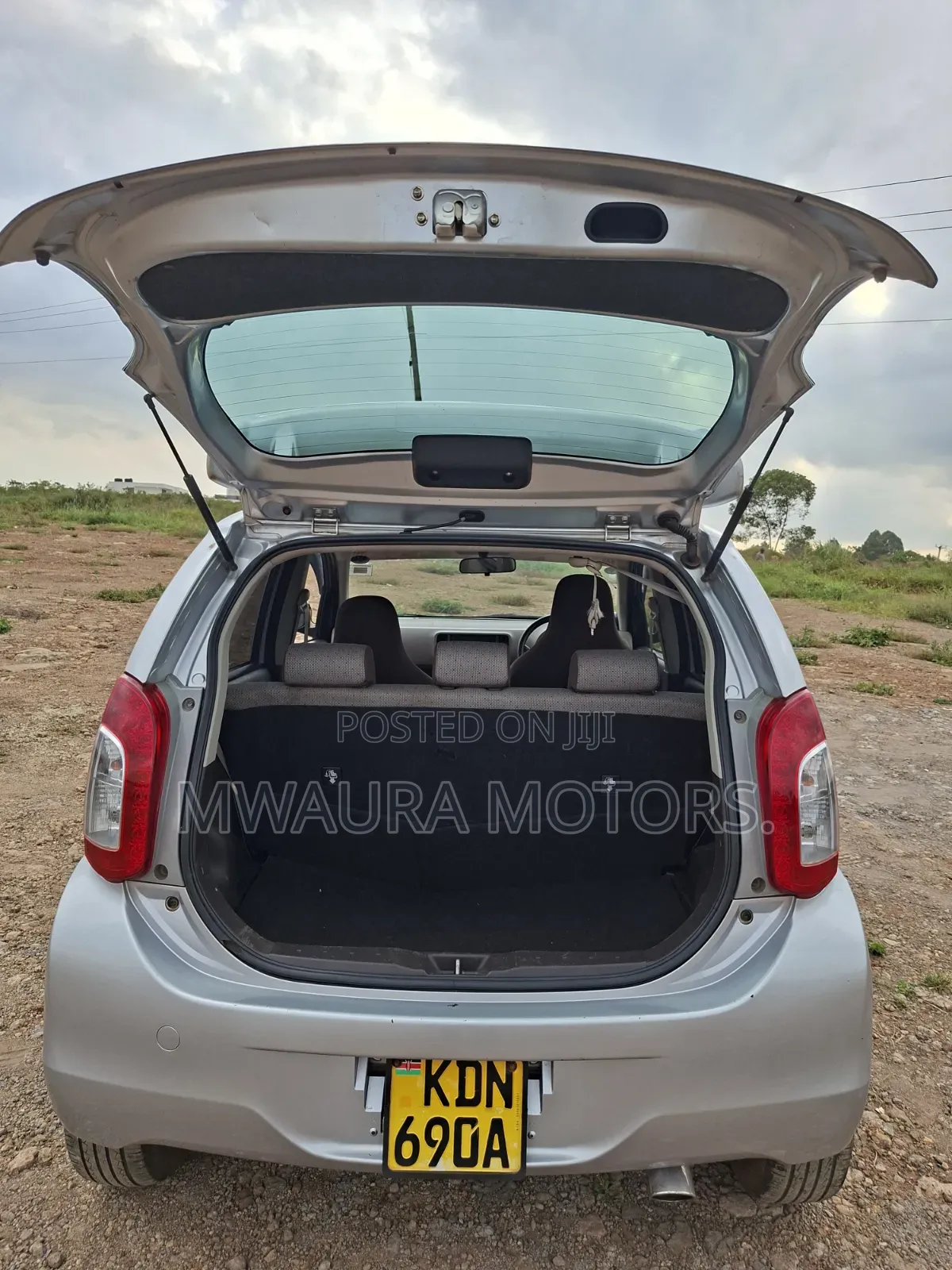 Toyota Passo 2015 Silver