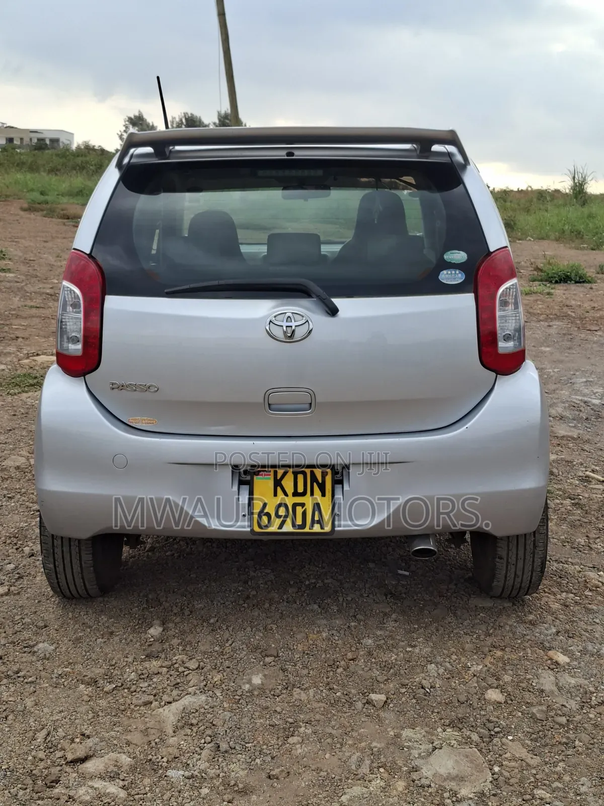 Toyota Passo 2015 Silver