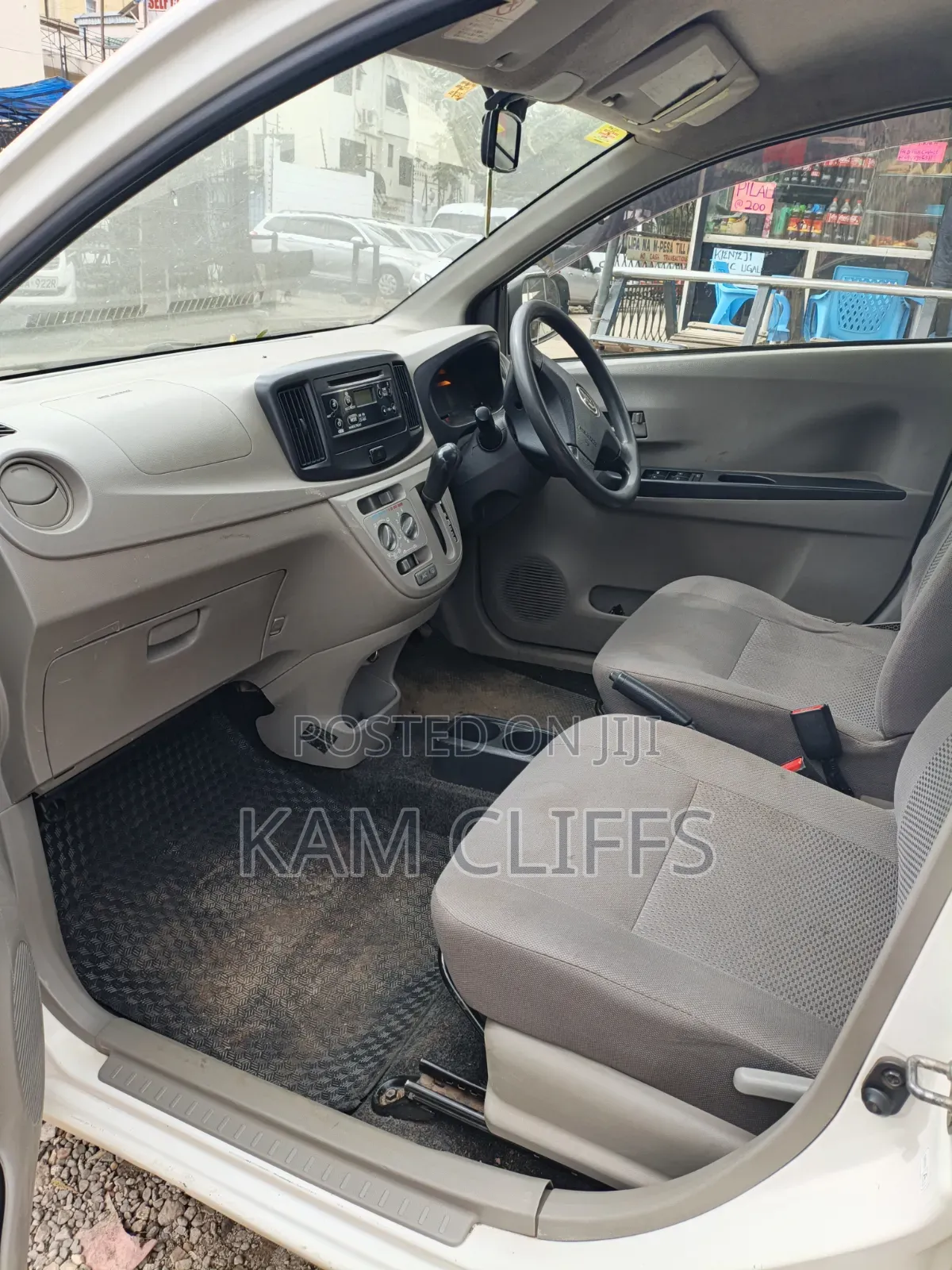 Daihatsu Mira 2015 White