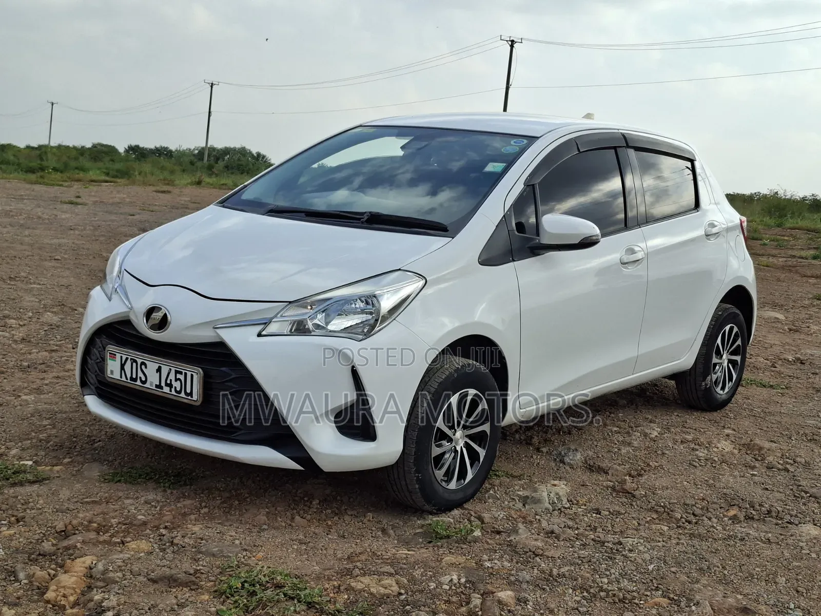 Toyota Vitz 2018 White