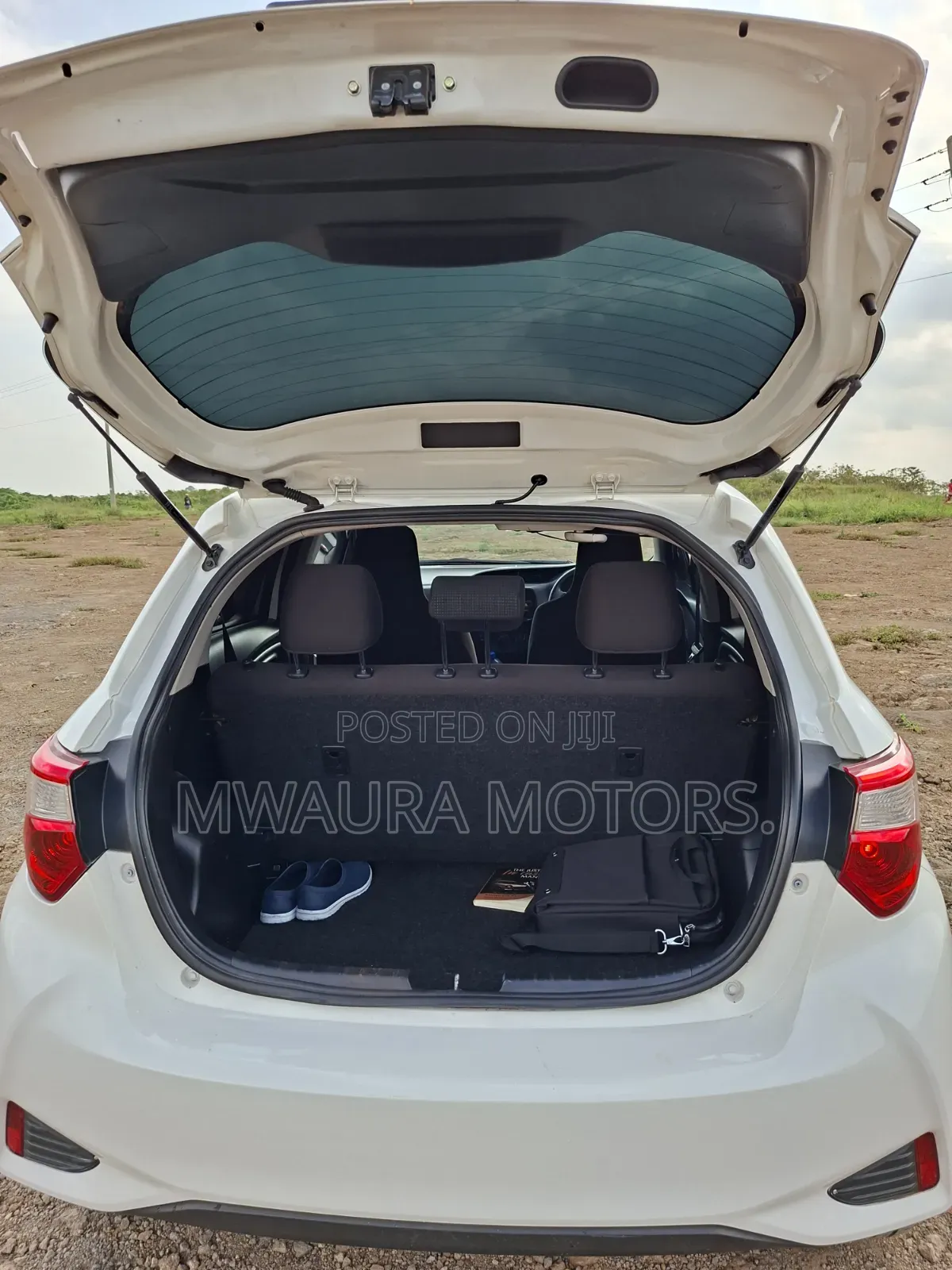 Toyota Vitz 2018 White
