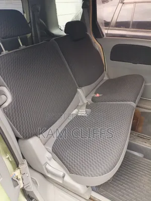 Toyota Sienta 2010 Green