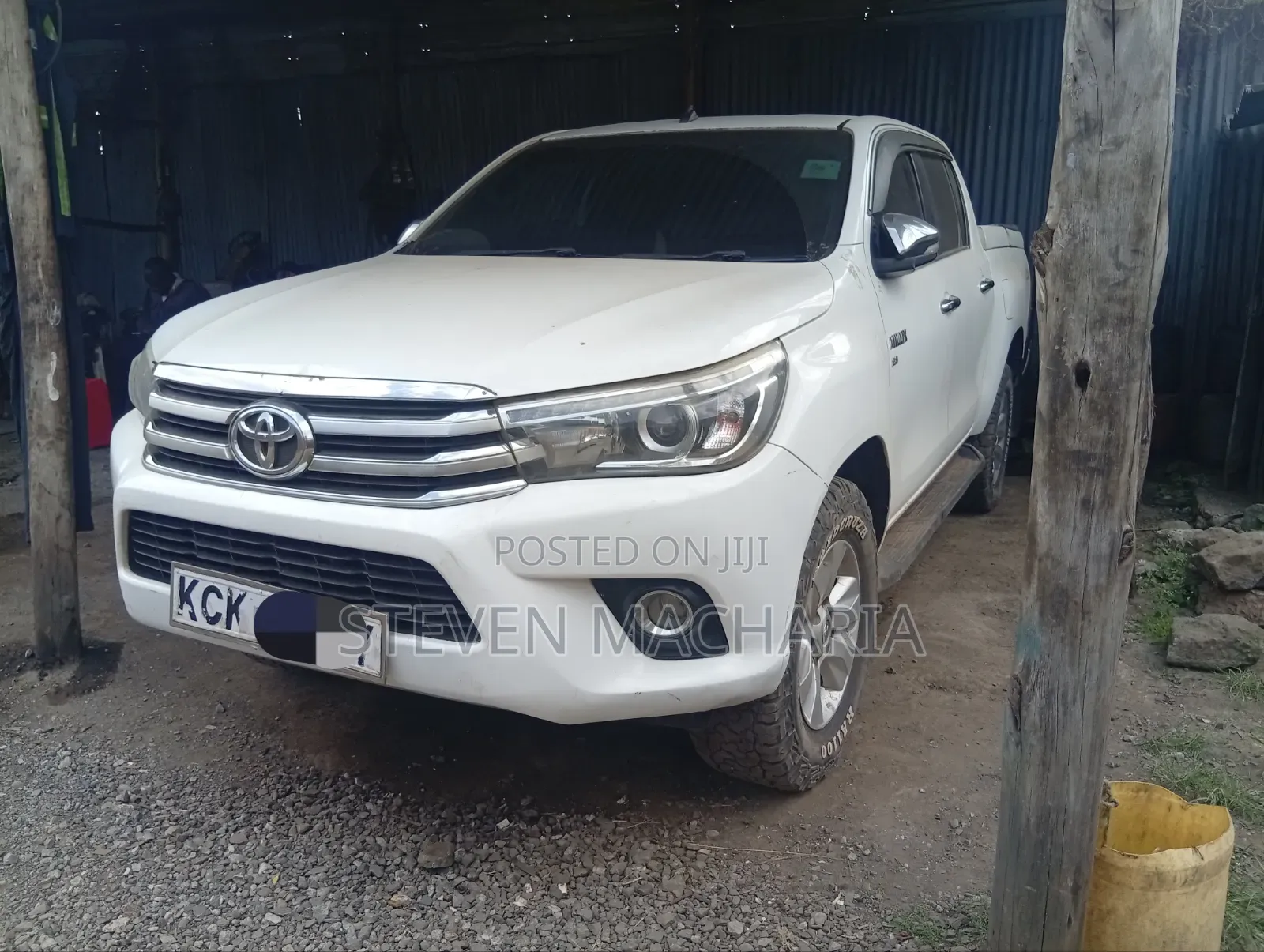 Toyota Hylux Local