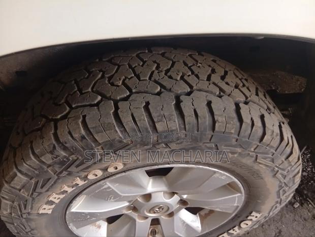 Toyota Hylux Local - thumbnail 5