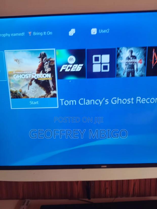 Ps4 Chipped With Several Games - thumbnail 2