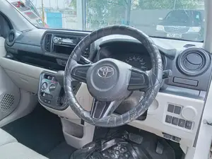 Toyota Passo 2017 White