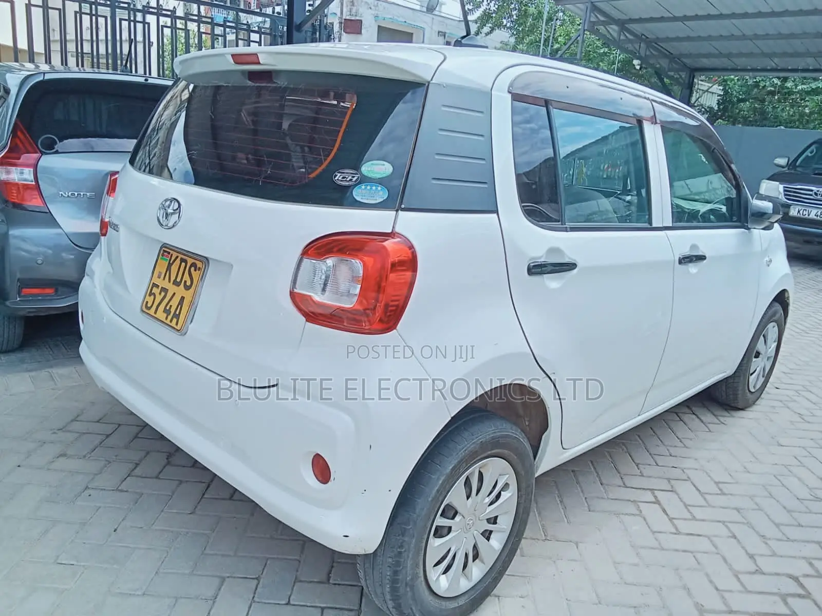 Toyota Passo 2017 White