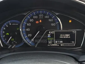 Toyota Corolla Fielder 2019