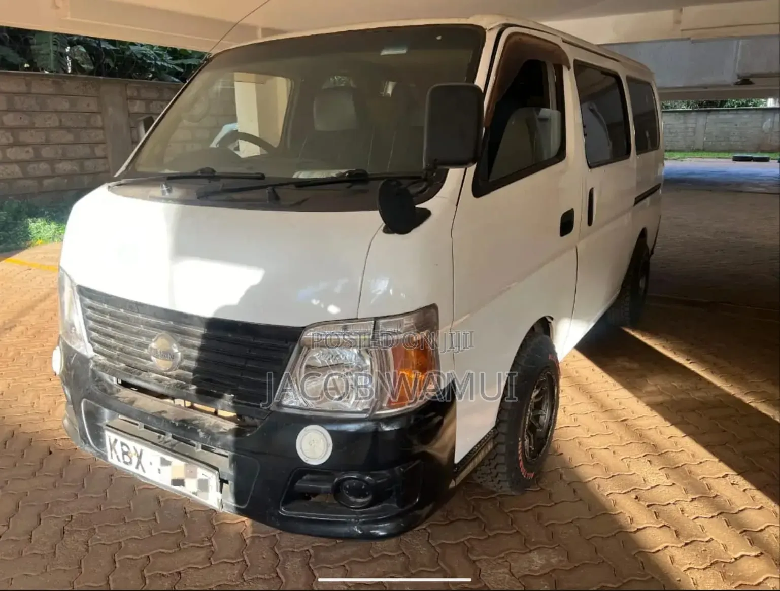 Nissan Caravan (Urvan) 2006 White