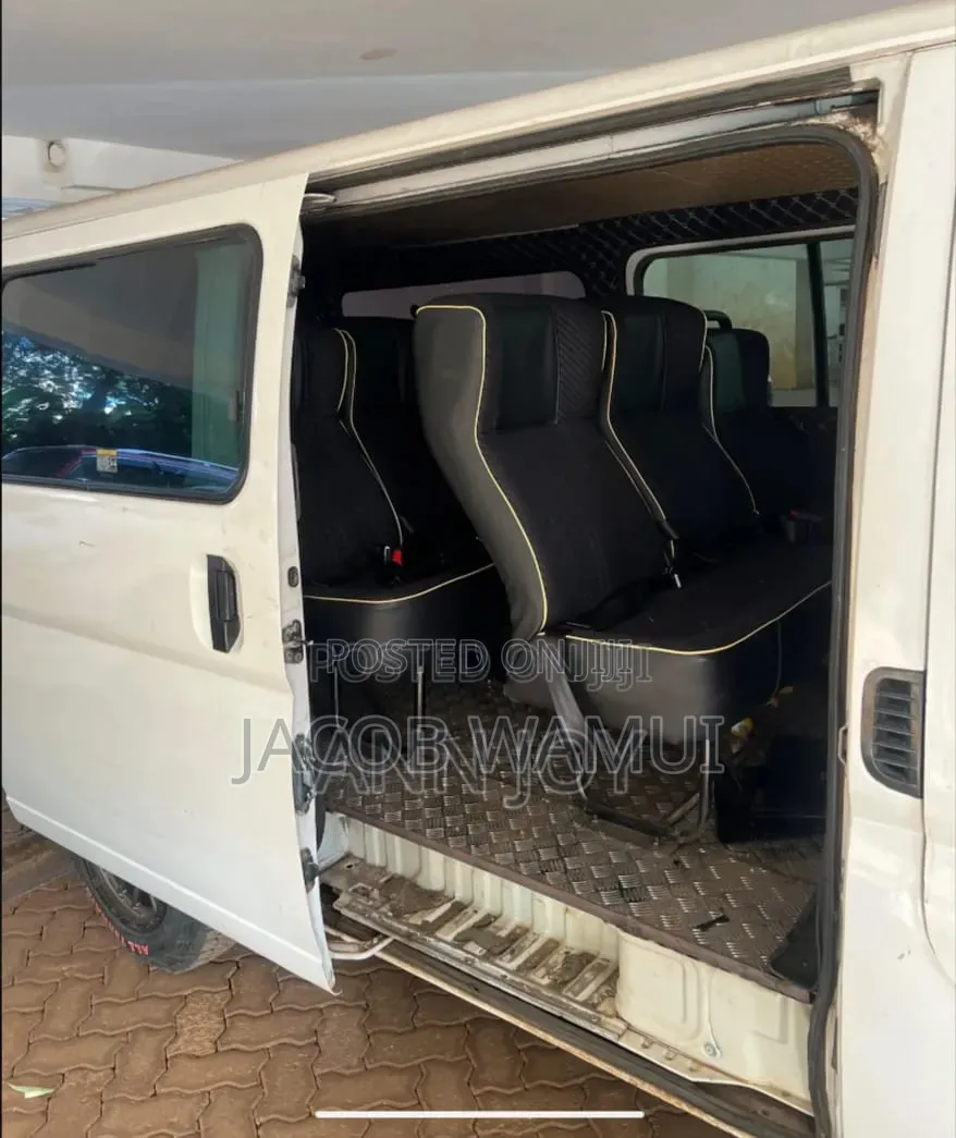 Nissan Caravan (Urvan) 2006 White