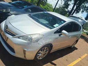 Toyota Prius 2011 Silver