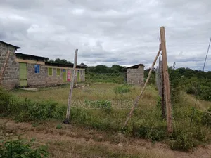 5bdrm House in Ngoliba for sale