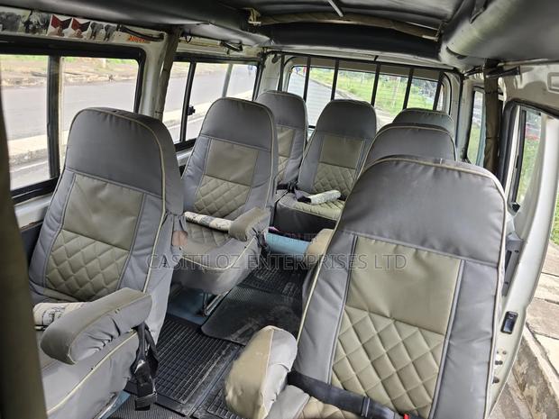 Toyota HiAce 2007 White - thumbnail 7