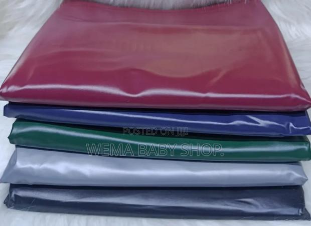 Top-Side High Quality Matress Cover/Mackintosh(195 Cm by 130cm)