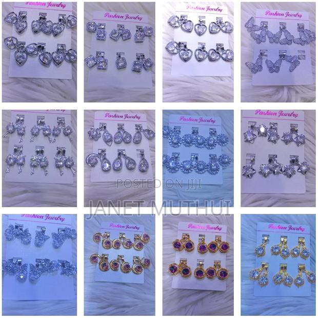 Earings ,Brooches and Rings - thumbnail 11