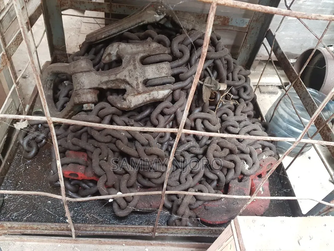 Towing Chains  and Lifting
