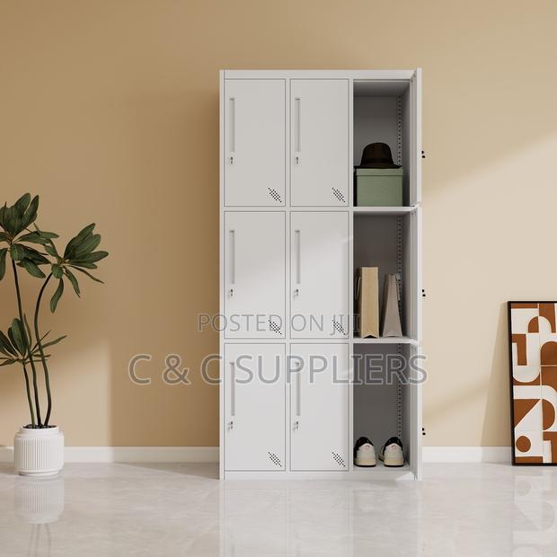 9 Locker Cabinet - thumbnail 5