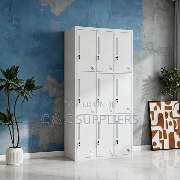 9 Locker Cabinet - thumbnail 7