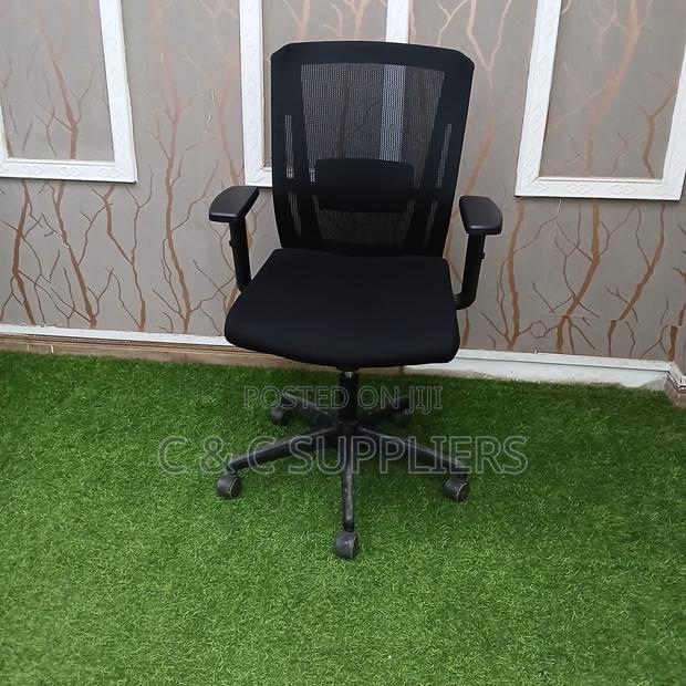 Office Mid-Back Mesh Ergonomic Seat - thumbnail 4