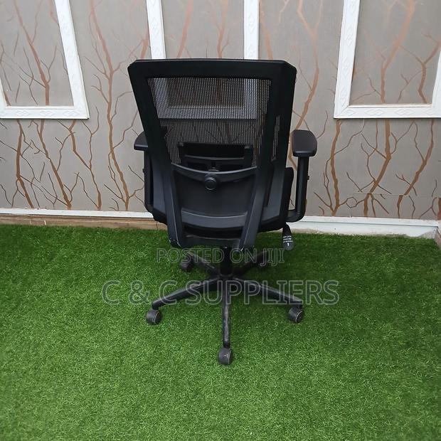 Office Mid-Back Mesh Ergonomic Seat - thumbnail 5