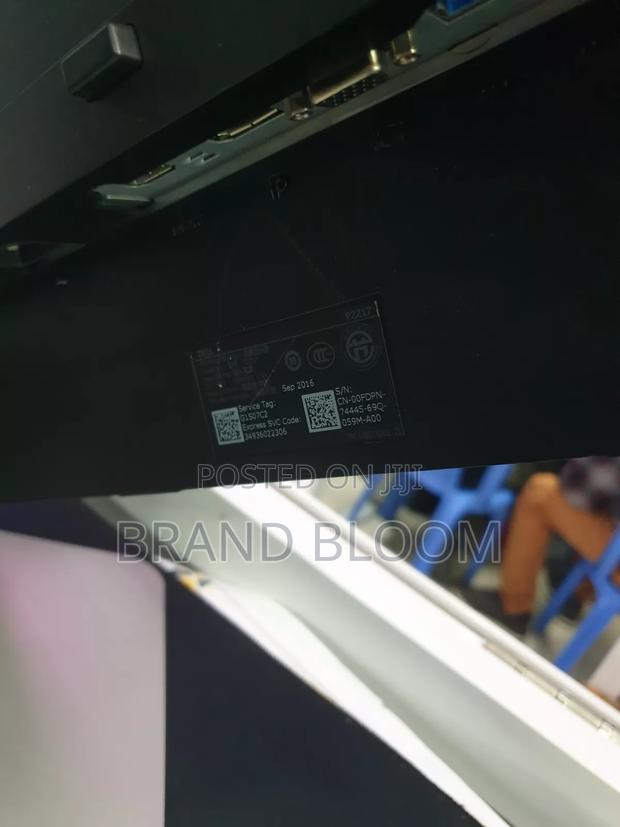 Dell 22 Inch Monitor - thumbnail 2