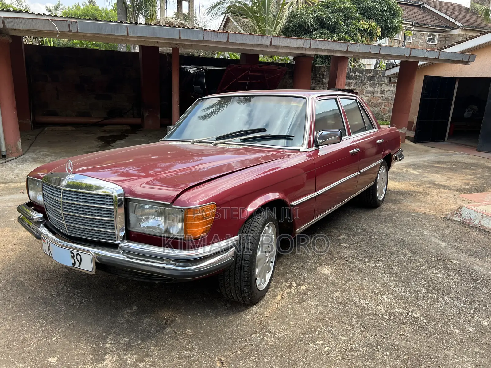 Mercedes-Benz E200 1979 Red