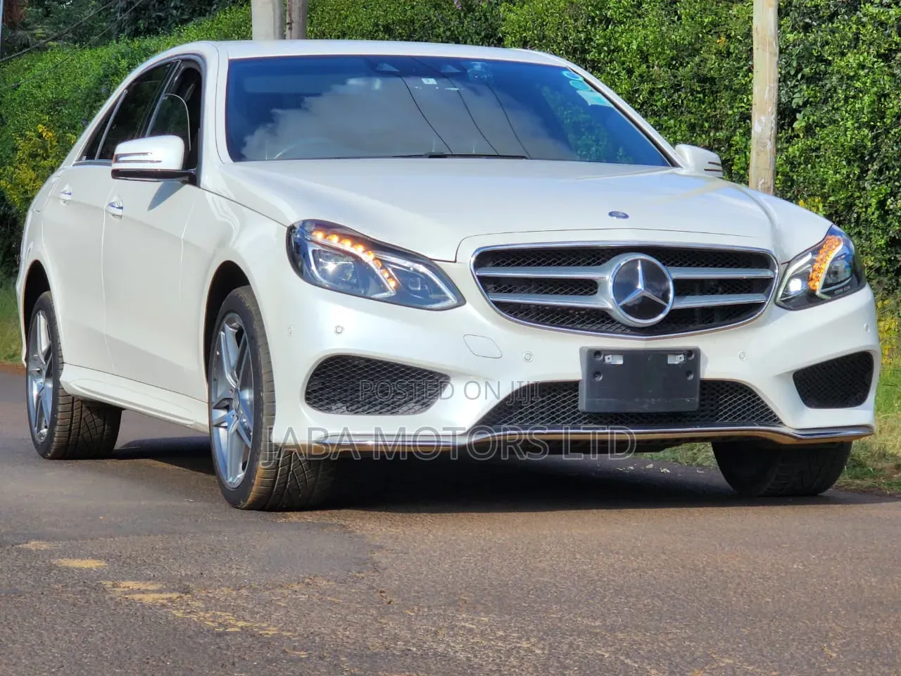 Mercedes-Benz E220 2016 White