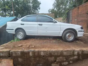 Nissan FB15 1999 White