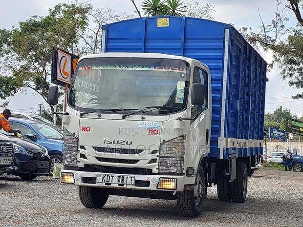 Isuzu NMR Truck
