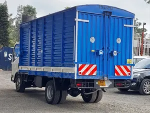 Isuzu NMR Truck