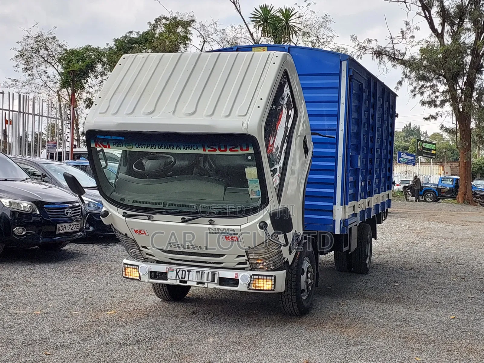 Isuzu NMR Truck