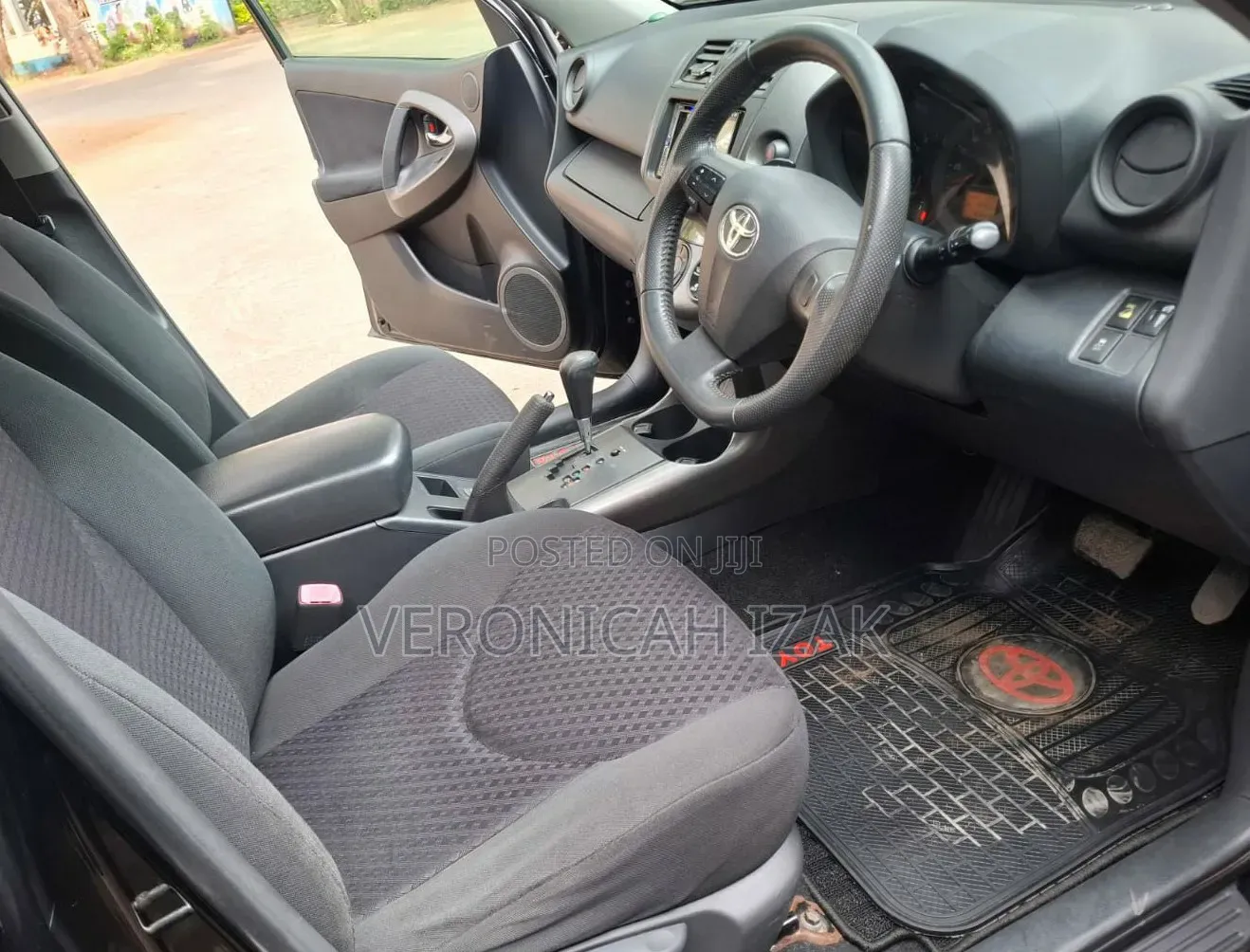 Toyota Vanguard 2013 Black