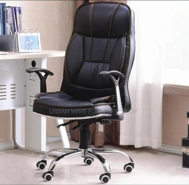 Clean Black Executive Leather Chair