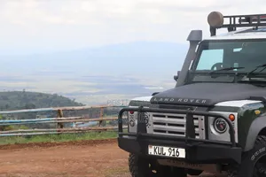 Land Rover Defender 1987 Green