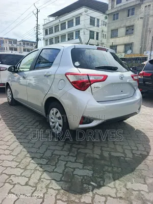 Toyota Vitz 2019 Silver
