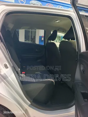 Toyota Vitz 2019 Silver